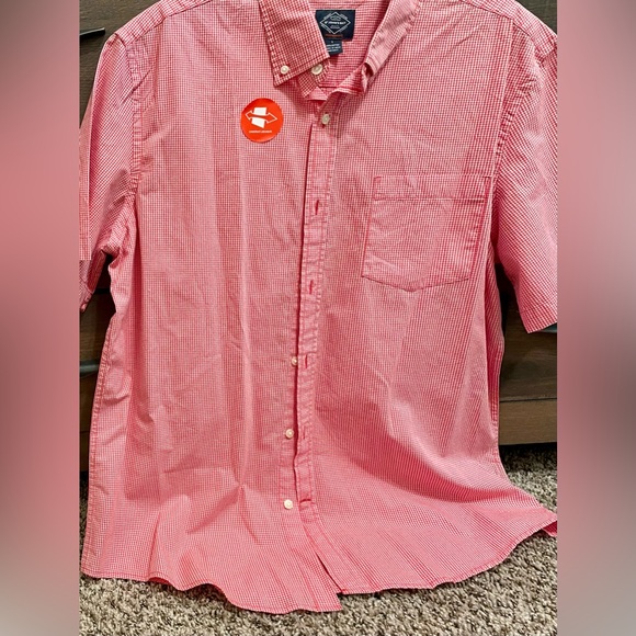 NWT Men’s St. John’s Bay short sleeve button front casual shirt - Picture 2 of 4